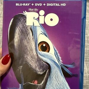 Rio Blu-ray + DVD + Digital HD